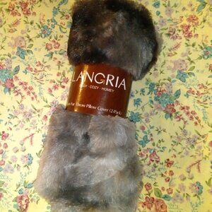 LANGRIA 2 set pillowcase/Covers Decorative Faux Fur Soft Plush Shaggy ** Gray